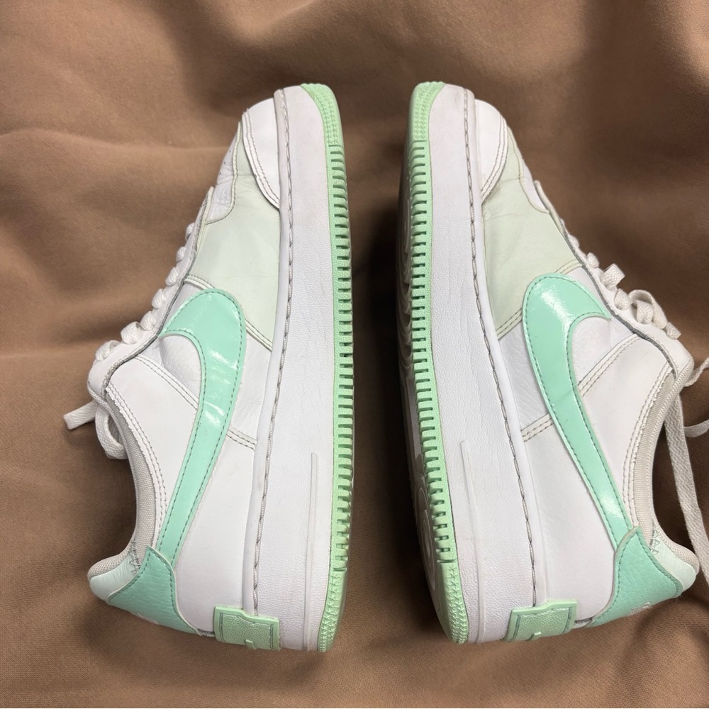 Nike Air Force 1 Low Shadow
White Mint Foam (Women's) US9